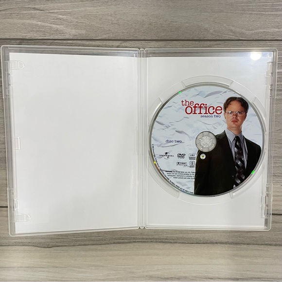 The Office Season Two DVD Box Set - Picture 7 of 12
